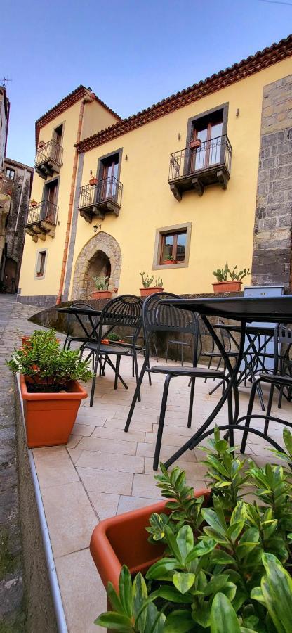 Hotel Federico II Castiglione di Sicilia Kültér fotó