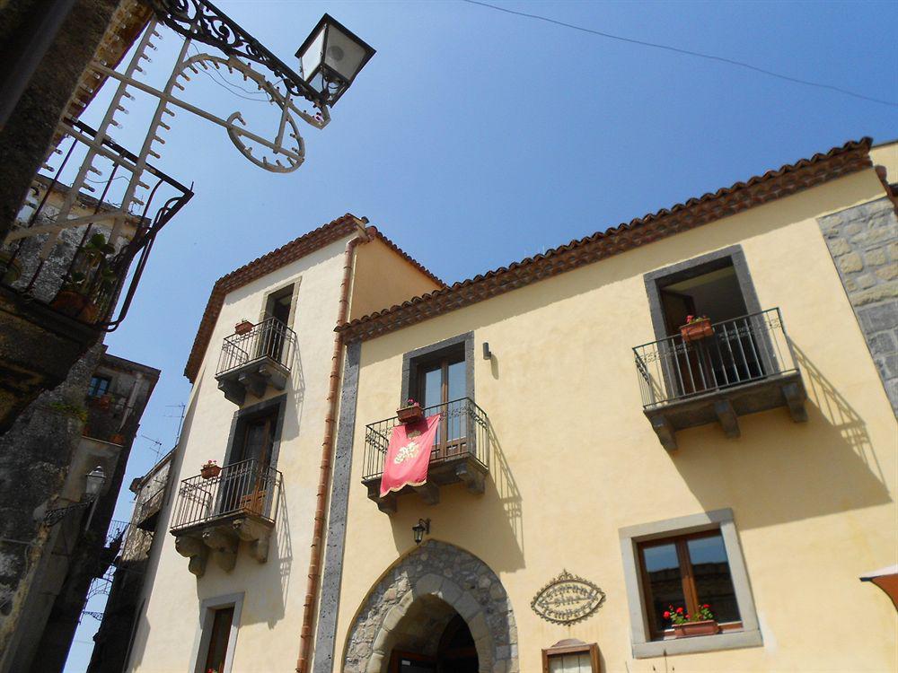 Hotel Federico II Castiglione di Sicilia Kültér fotó